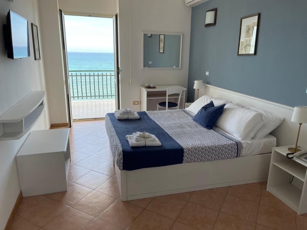 Gatto Bianco Casalabate Otel Lecce Dış mekan fotoğraf