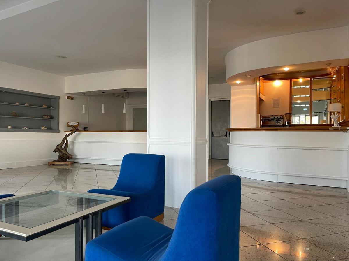 Gatto Bianco Casalabate Otel Lecce Dış mekan fotoğraf