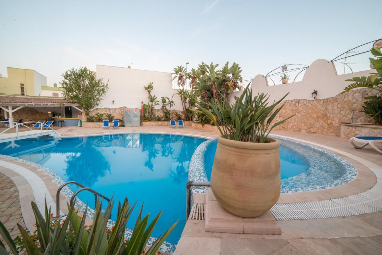Gatto Bianco Casalabate Otel Lecce Dış mekan fotoğraf